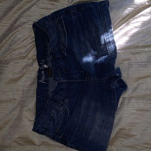 Women's shorts size 9 arcoiris brand